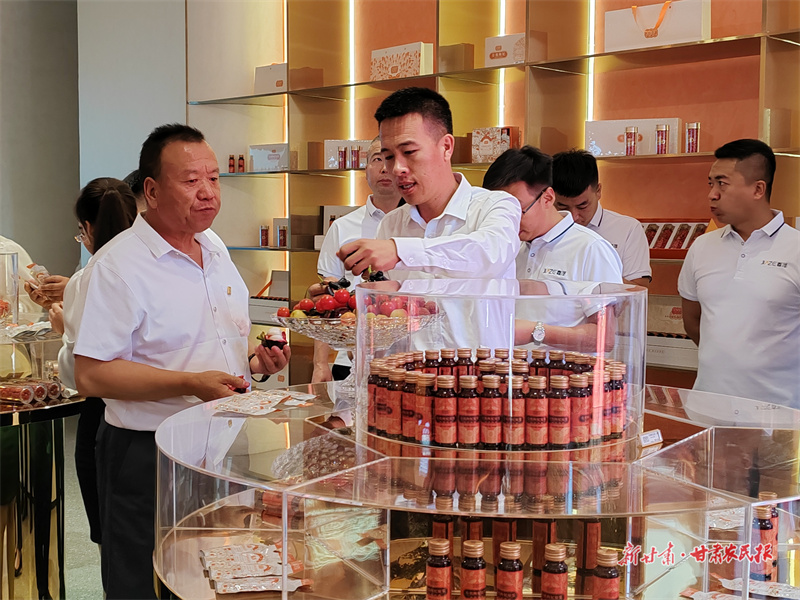 1689651129211413.jpg GetAttachment (4).jpg