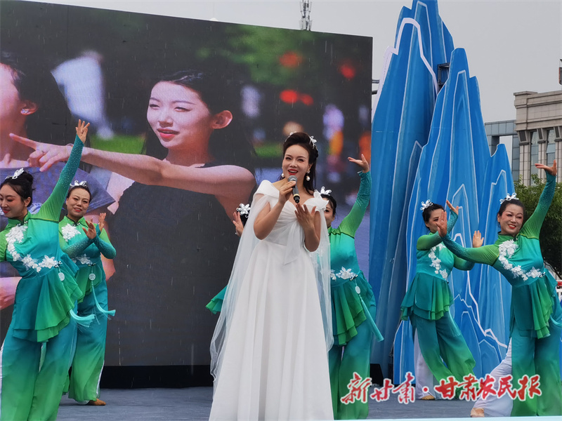 cdbc7142115bf379af5b1c0300503b9