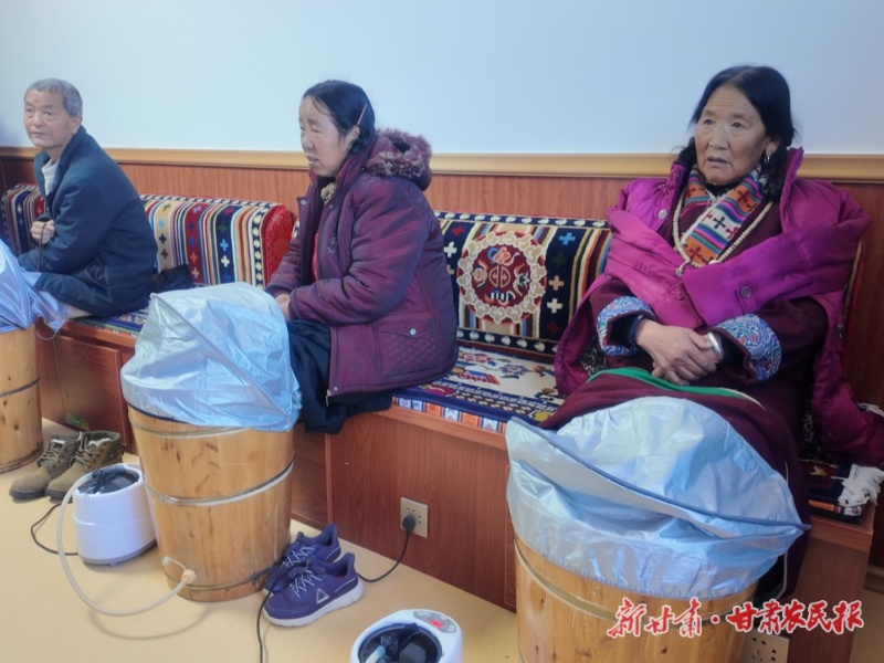 aa333e483bd1e33ee7b01e7a4bb7f037