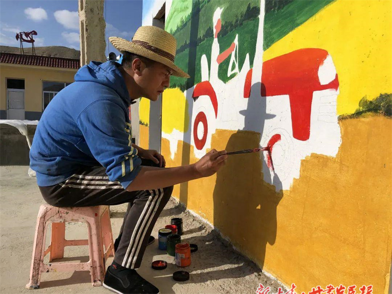 村里来了&ldquo;画家书记&rdquo;