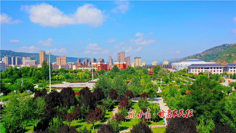 崇信：&ldquo;口袋公园&rdquo;扮靓城市空间