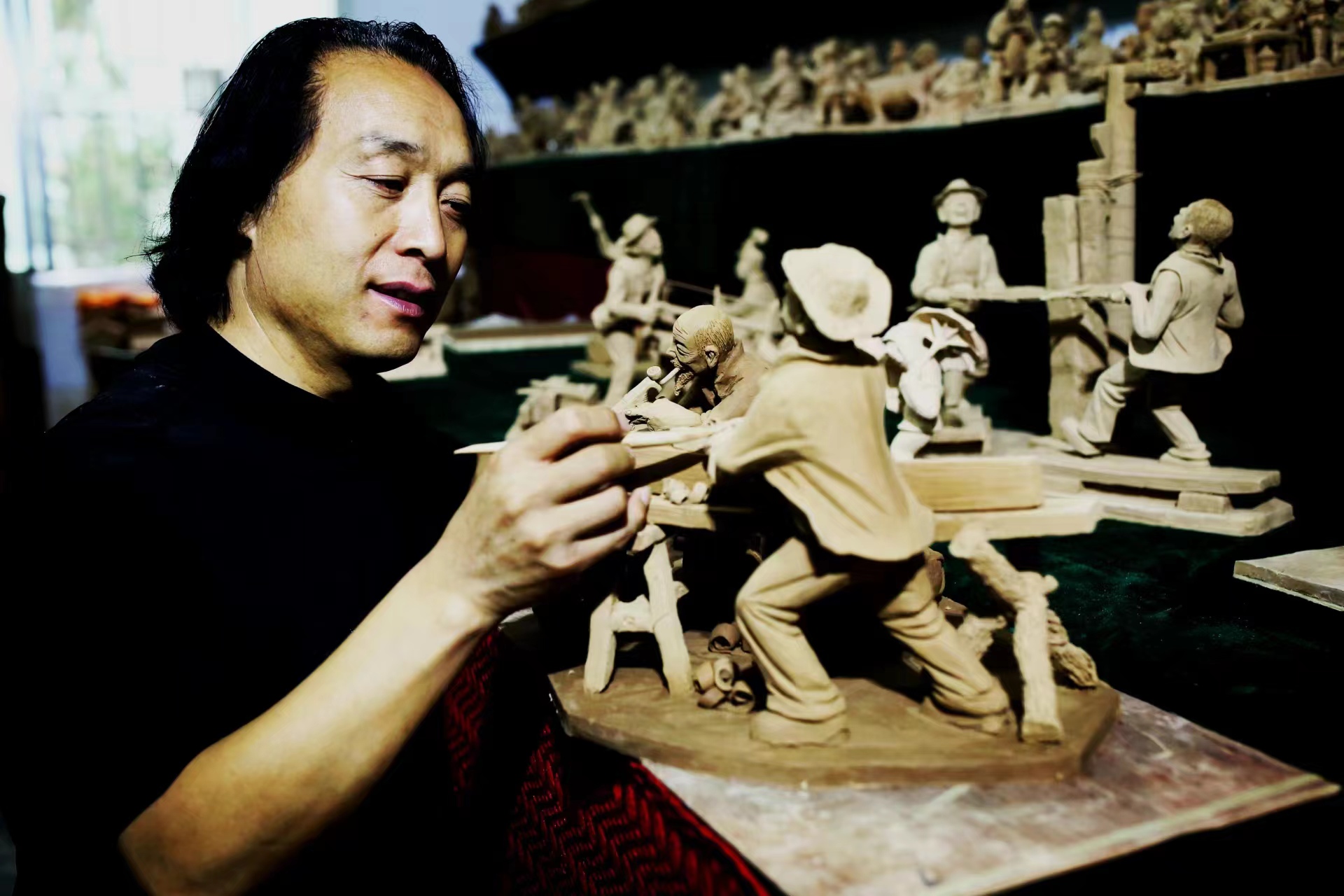 常天平：&ldquo;塑&rdquo;说泥土的生命