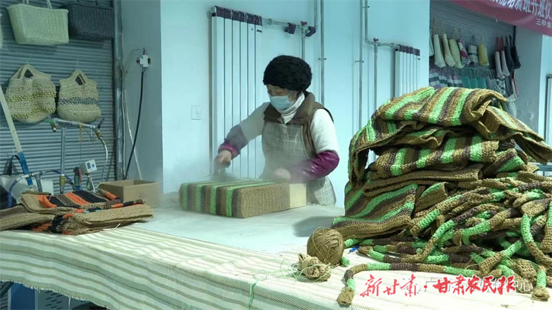 广河：小草&ldquo;编&rdquo;出致富梦