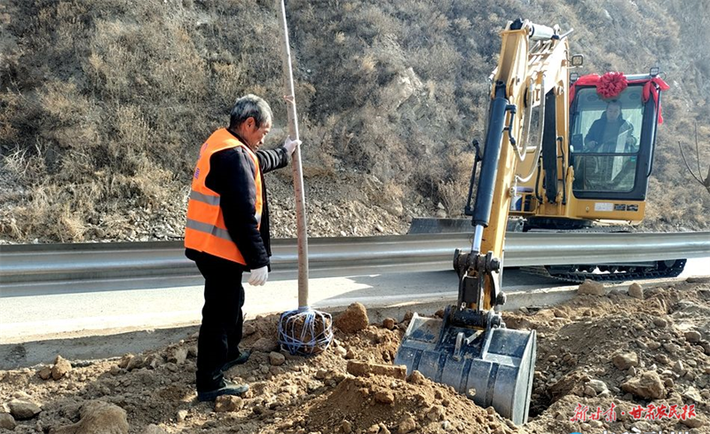 麦积区石佛镇：春季植树绿化忙 共添新绿护生态