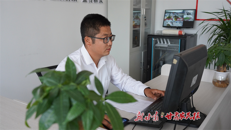 吕喜龙：乡村振兴路上的“领头雁”