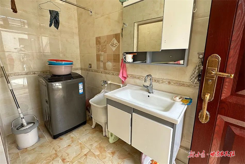 麦积区：积极推进农村改厕 切实改善人居环境