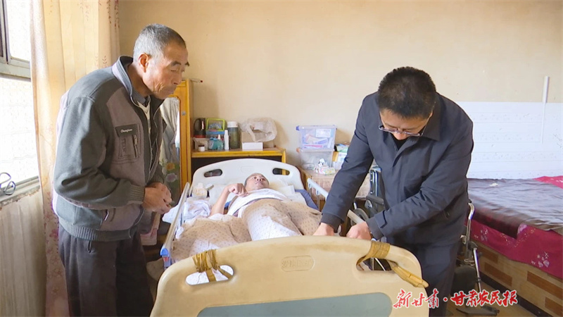 崆峒区：结对帮扶“手拉手” 真情关爱“心贴心”