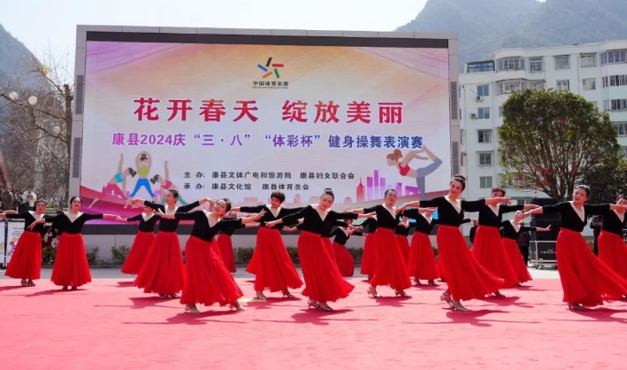 “三八”妇女节：闪耀“她力量” 最美“半边天”