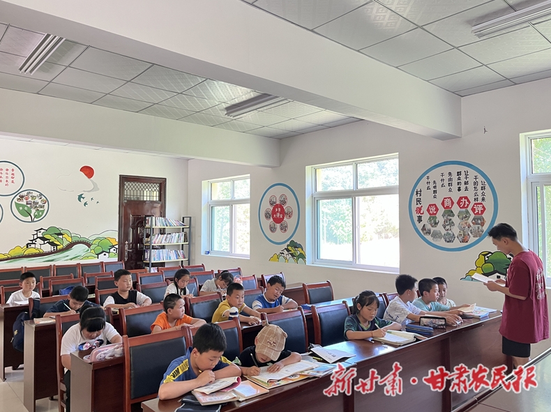 康县：“码”上说事解民忧