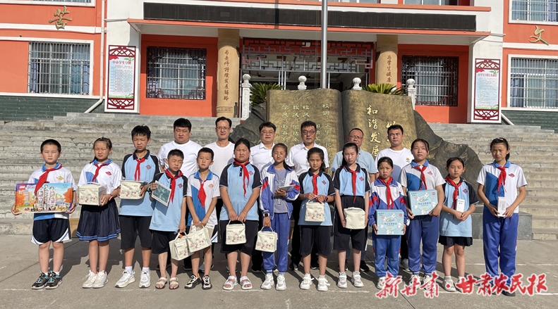 康县：“四措”并举抓实驻村帮扶助力乡村振兴