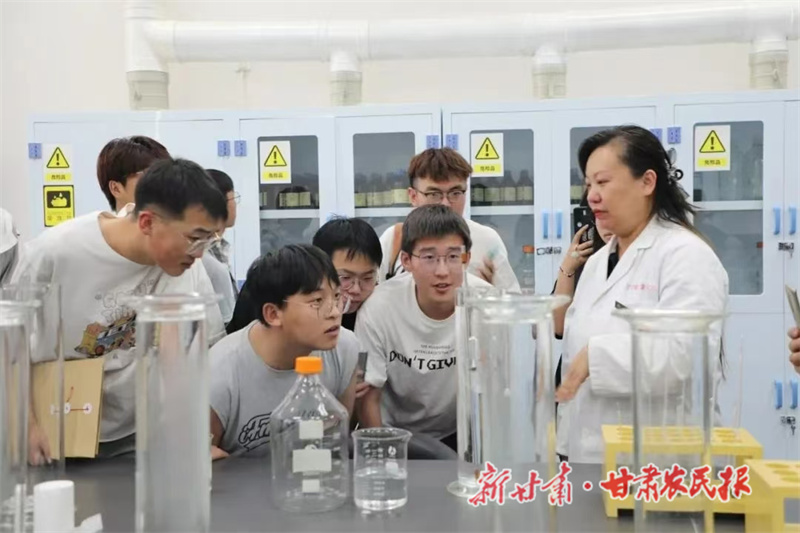 兰州市场监督管理局举办“5.20世界计量日”科普宣传活动