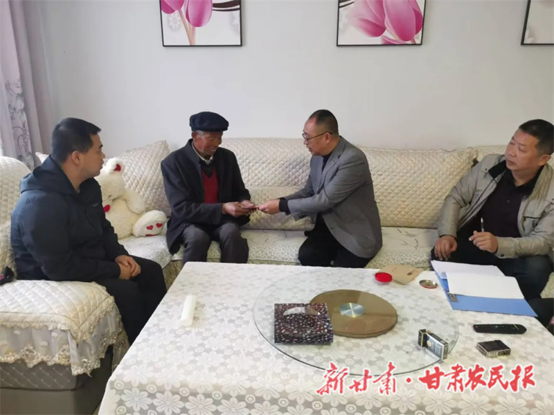 康县：救急解难显真情 关心关爱暖人心