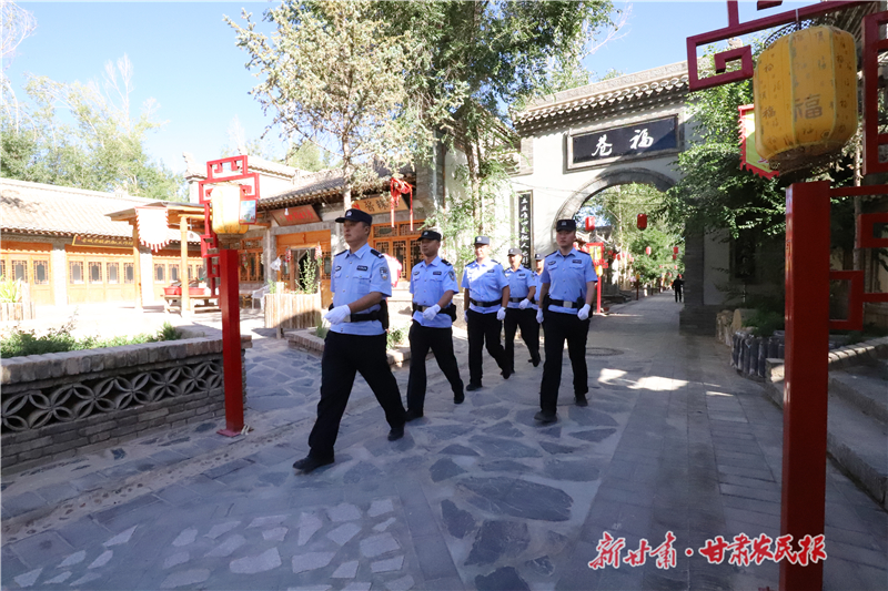 景&ldquo;警&rdquo;相随护平安