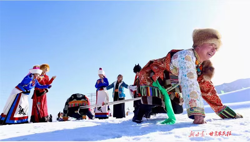 “冰雪+”甘肃人冬季别样的“狂欢和浪漫”