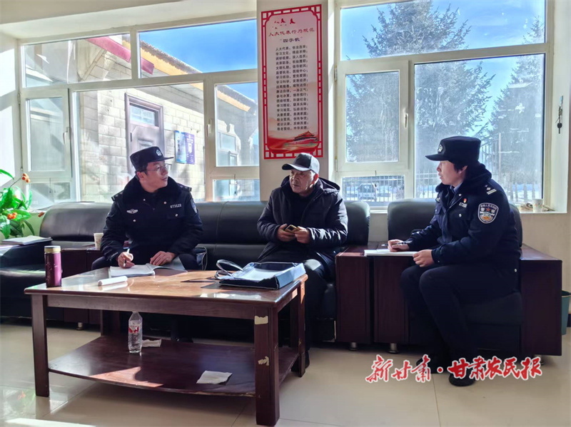 【新春走基层】一抹“警”色新
