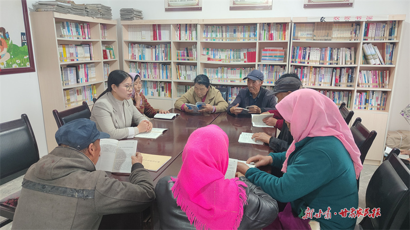 书香满城润灵台