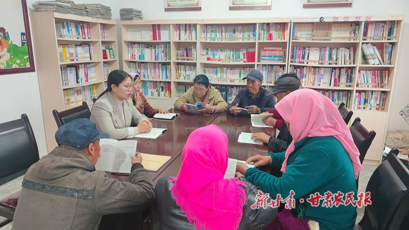 灵台县：农家书屋成&ldquo;我家书房&rdquo;
