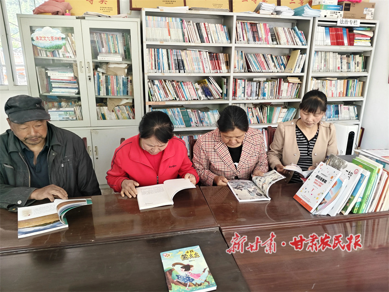 两当张家乡：农家书屋成村民&ldquo;精神粮仓&rdquo;