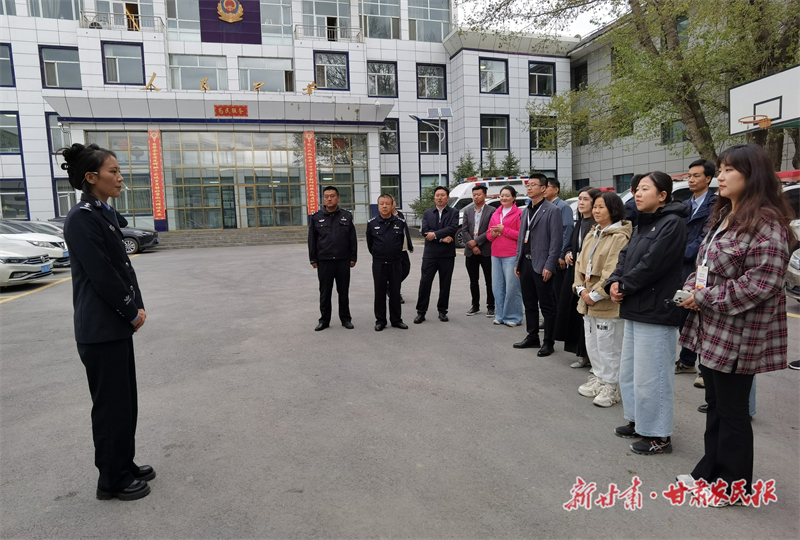 草原上的平安守护者