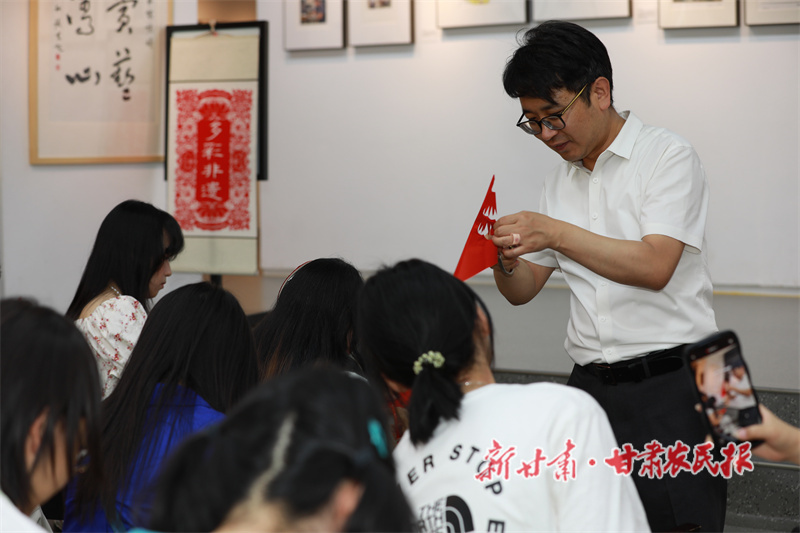 &ldquo;读者・非遗印记&rdquo;主题活动暨裴天鹏工作室揭牌仪式在兰州成功举办