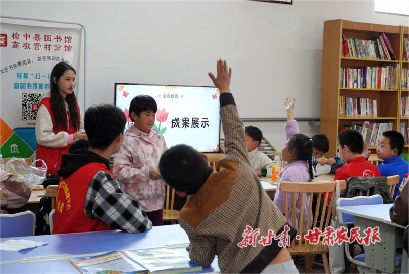 景正红与农家书屋：十八载铺就书香路