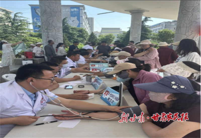 华亭：诊室“搬”出去破解看病难