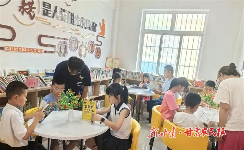 书香浸润童心，安全护航假期——西和县五乡镇依托农家书屋分别开展暑期主题阅读活动