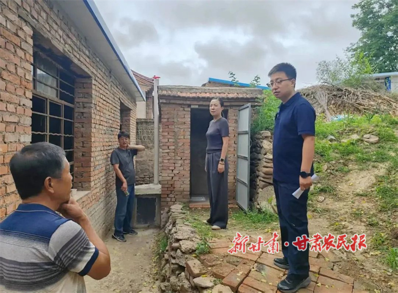 华亭：厕所整改“小切口” 撬动乡村振兴大民生