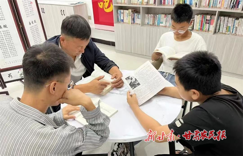 华亭：“书”适圈里的“黄金屋”