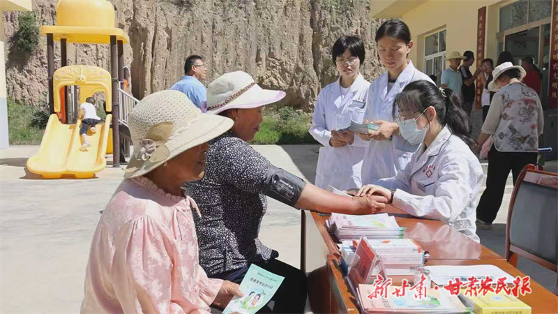 五“YI”融实践 文明润乡野——陇西县德兴乡“幸福YI站”打通“最后一公里”