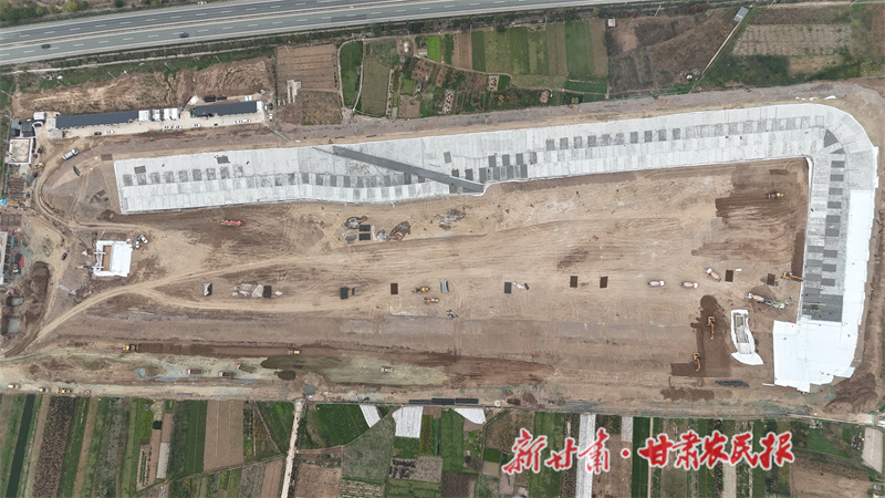 甘谷县城乡供水调蓄水池工程加速推进，惠及40万群众