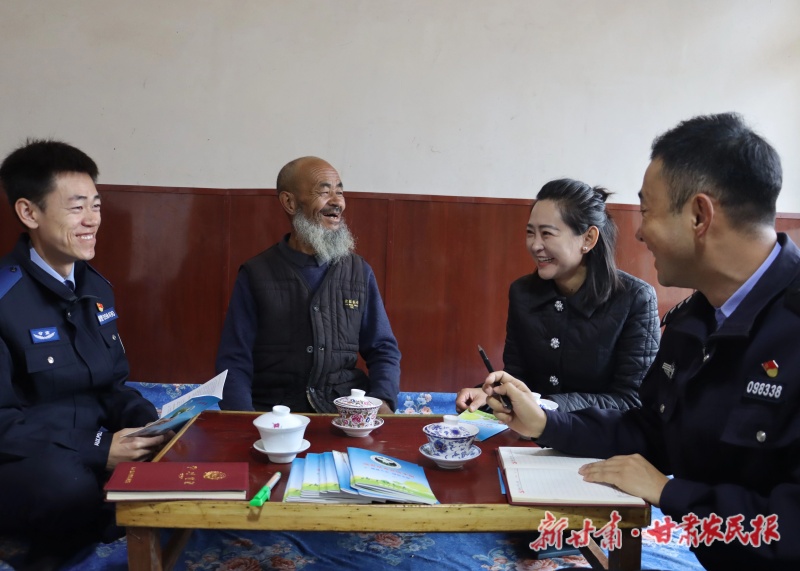 东乡公安：热炕头上&ldquo;唠&rdquo;平安