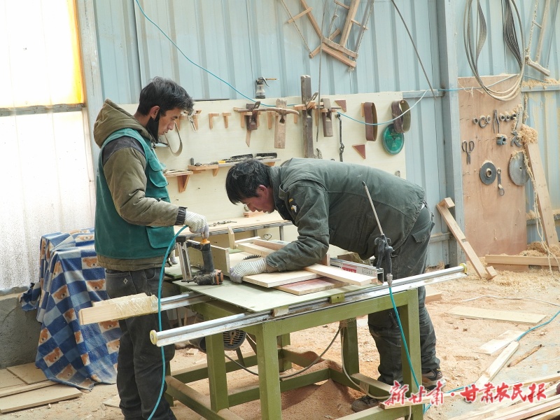 卓尼：匠心传承藏式木雕