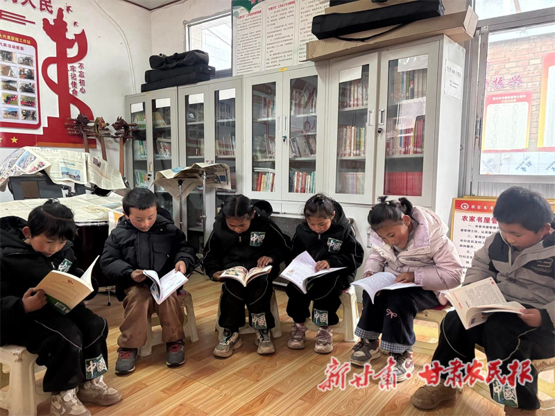卓尼县:农家书屋溢书香 全民阅读润草原